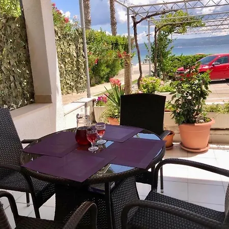 Apartmani “Kresimir” Omis Exterior photo
