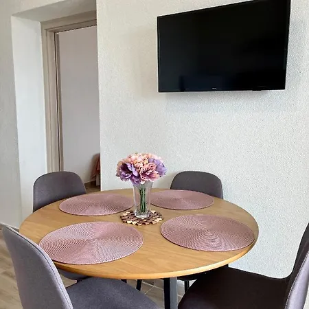 Apartmani “Kresimir” Omis Exterior photo