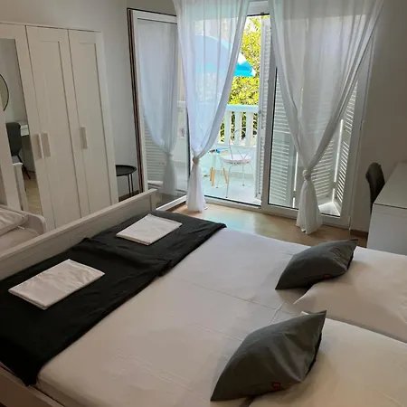 Apartmani “Kresimir” Omis Exterior photo